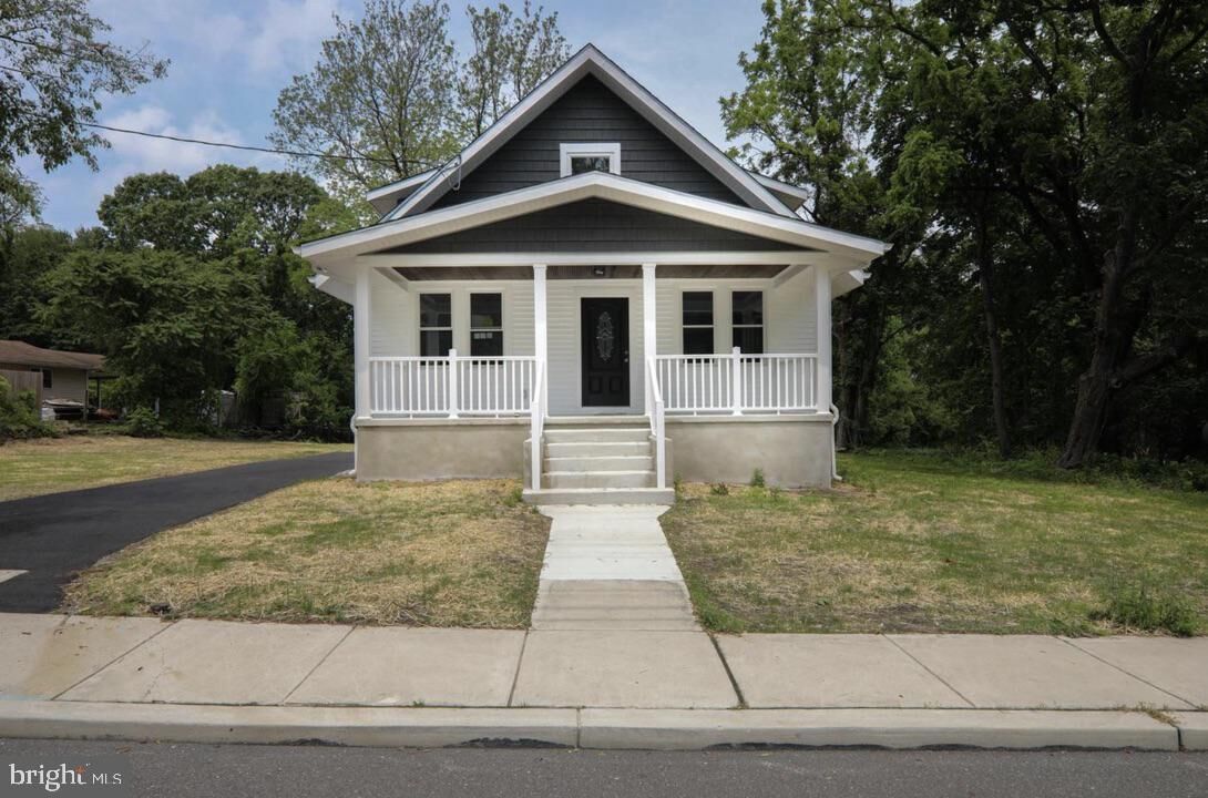 Property Photo:  594 E Holly Avenue  NJ 08071 