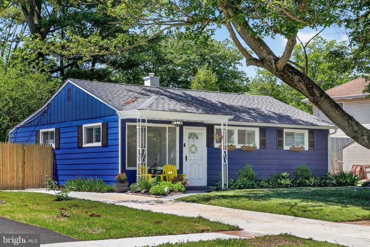 Property Photo:  3 Glen Avenue  DE 19720 