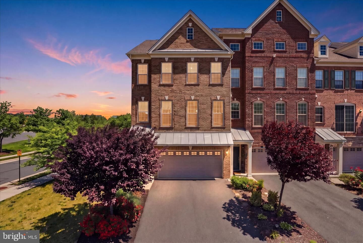 Property Photo:  23755 Hopewell Manor Terrace  VA 20148 