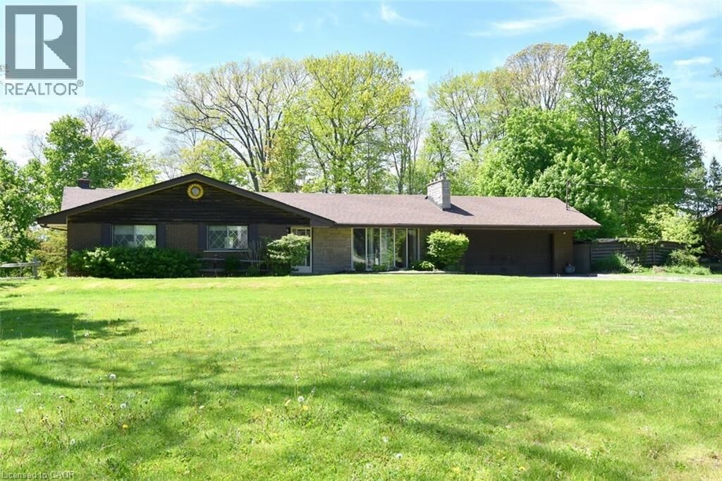Property Photo:  938 Courtland Drive  ON L9G 3L1 