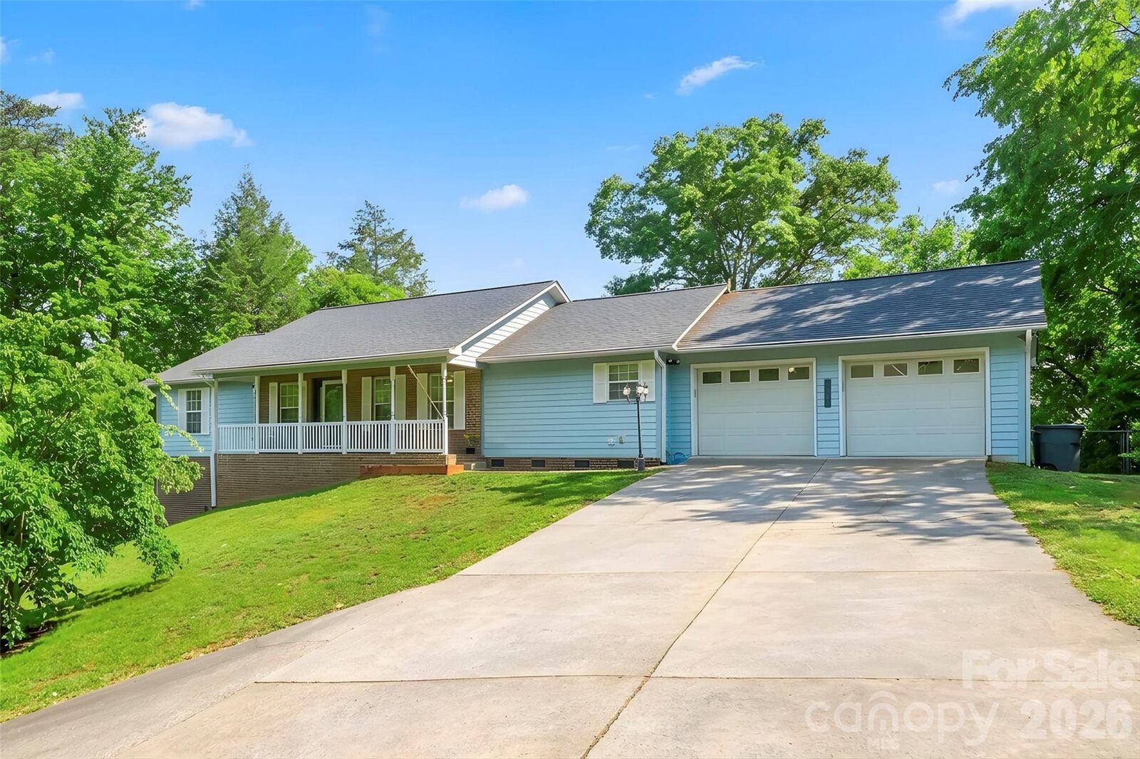Property Photo:  570 Pleasant View Drive  NC 28752 