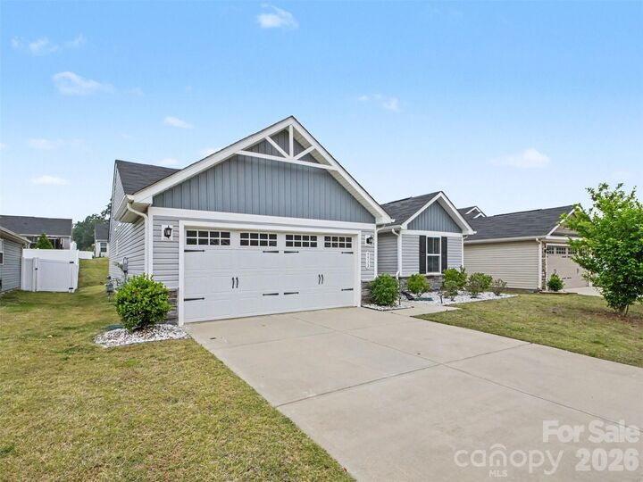 Property Photo:  5513 Hughesdale Drive  NC 28215 