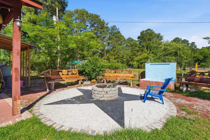 Property Photo:  155 Sweatman Road  SC 29437 