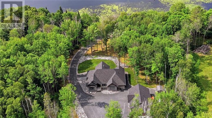 3 Pine Drive — photo 1