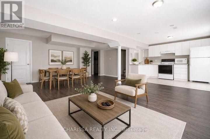 Property Photo:  2872 Gardenview Crescent Bsmt  ON L5M 5T4 