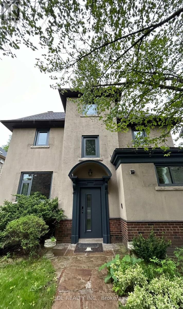 Property Photo: 19 Glengrove Ave E Avenue Bsmt ON M4N 1E6