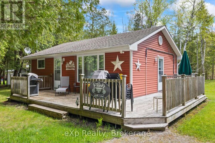 Property Photo: 26 Mohawk Drive ON N0H 2G0