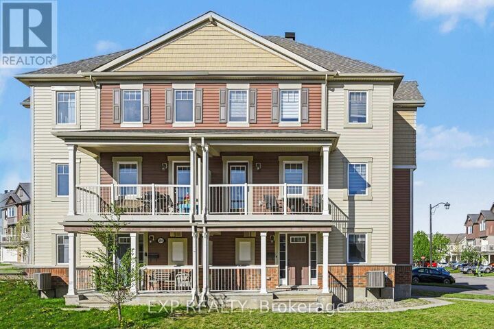 Property Photo: 28 Streambank Street ON K2M 0J8