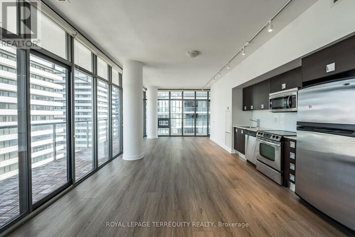 Property Photo:  33 Charles Street East 4008  ON M4Y 0A2 