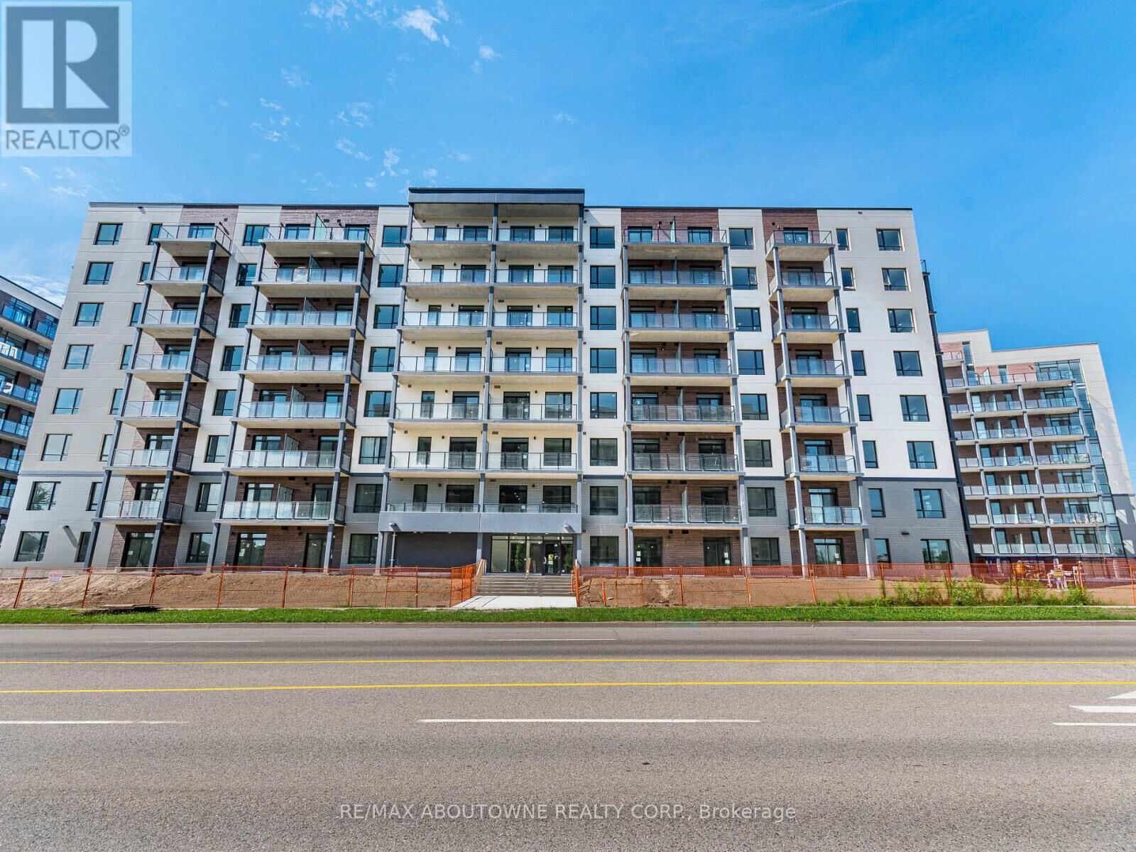 Property Photo:  181 Elmira Road South 616  ON N1K 0E4 