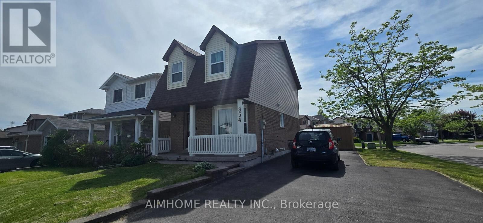 Property Photo:  854 Attersley Drive  ON L1K 1T9 