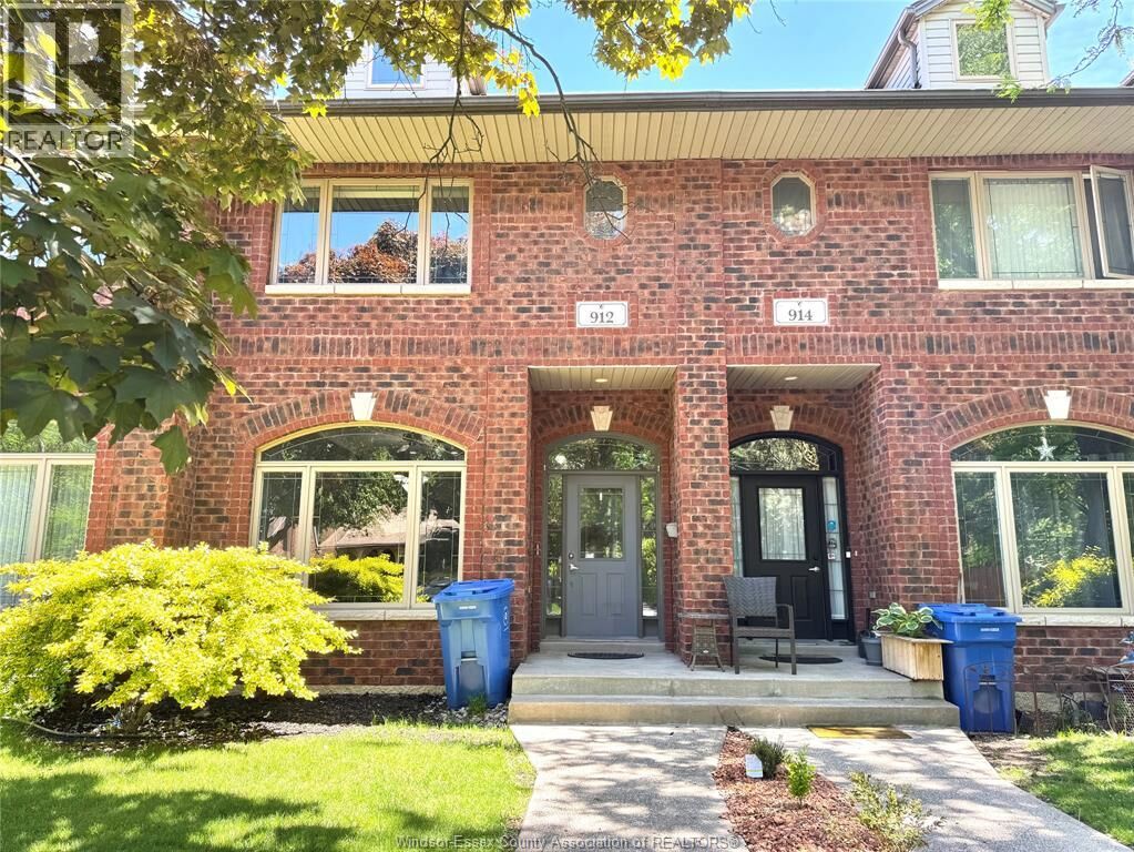 Property Photo:  912 Monmouth  ON N8Y 3L7 