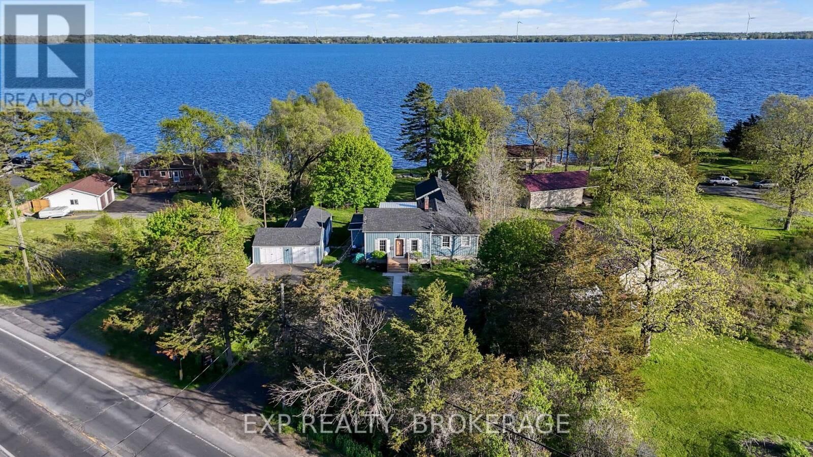 Property Photo:  95 Main Street  ON K0H 1G0 