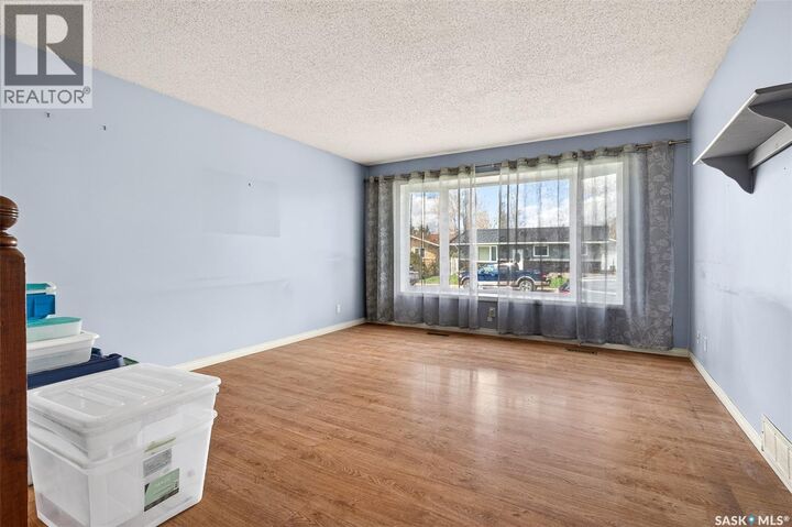 Property Photo:  29 Edelweiss Crescent  SK S6J 1E4 