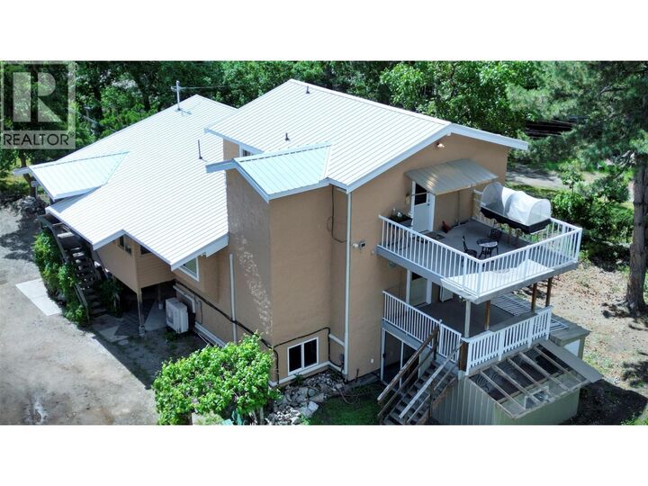 Property Photo: 204 Greasewood Avenue BC V0H 1T1