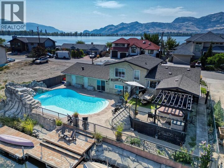 Property Photo: 52 Harbour Key Drive BC V0H 1V3