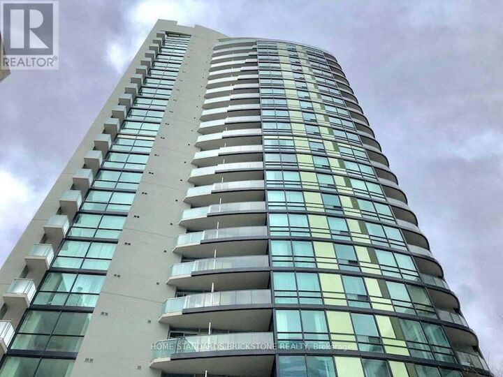 Property Photo:  5740 Yonge Street 2105  ON M2M 0B1 