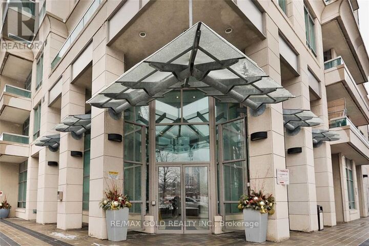 Property Photo:  3504 Hurontario Street 807  ON L5B 0B9 