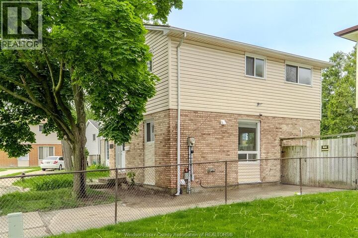 Property Photo:  1118 Aire  ON N8T 3A3 