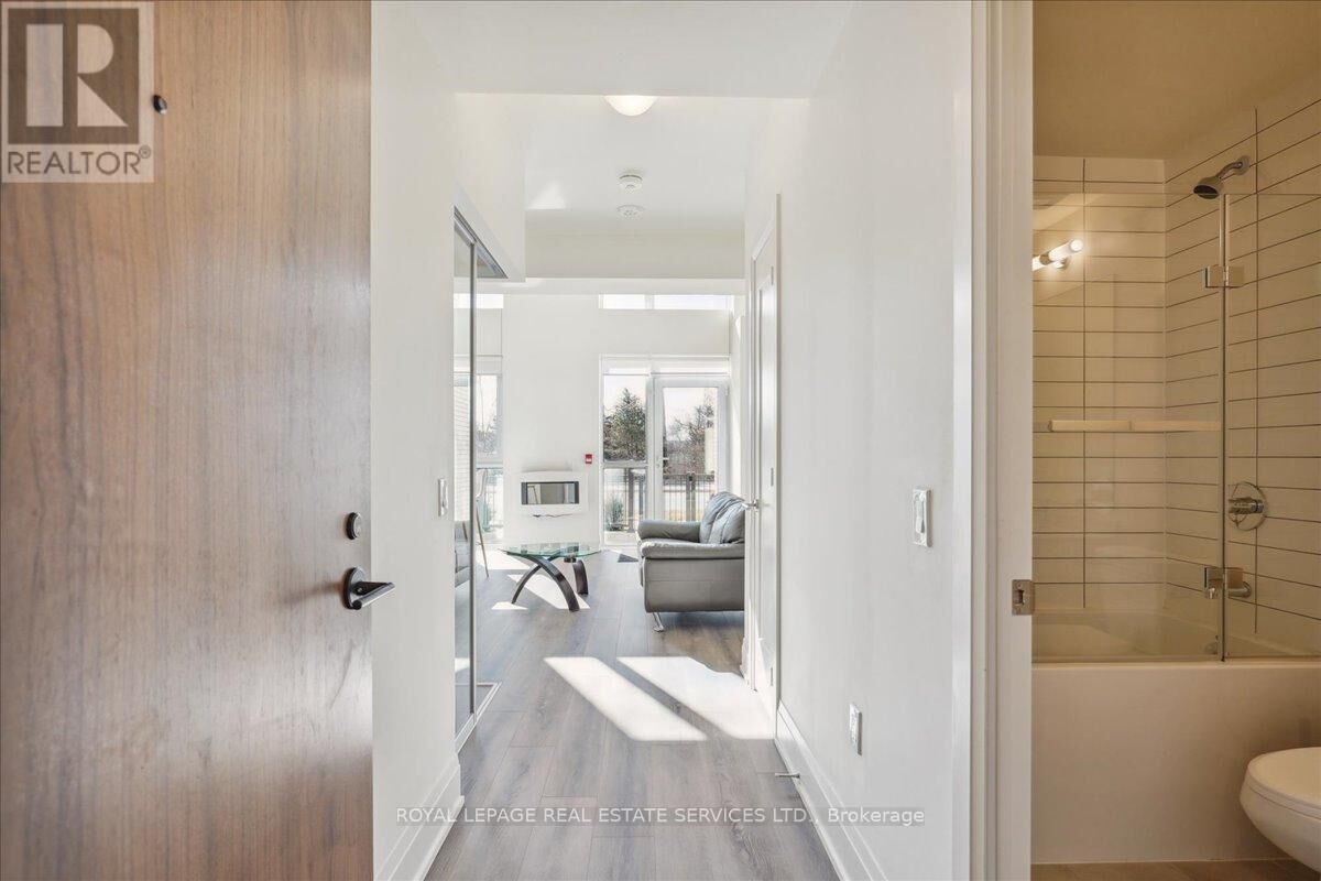 Property Photo:  509 Dundas Street West 103  ON L6M 4M2 
