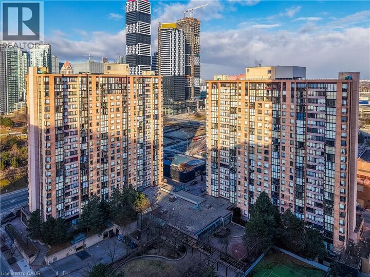 Property Photo:  265 Enfield Place 510  ON L5B 3Y7 