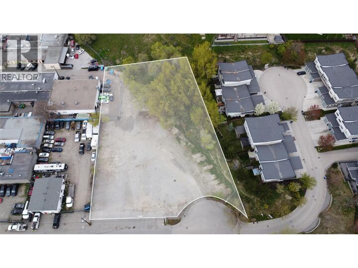 Property Photo:  1140 Brant Avenue  BC V1Y 7G3 