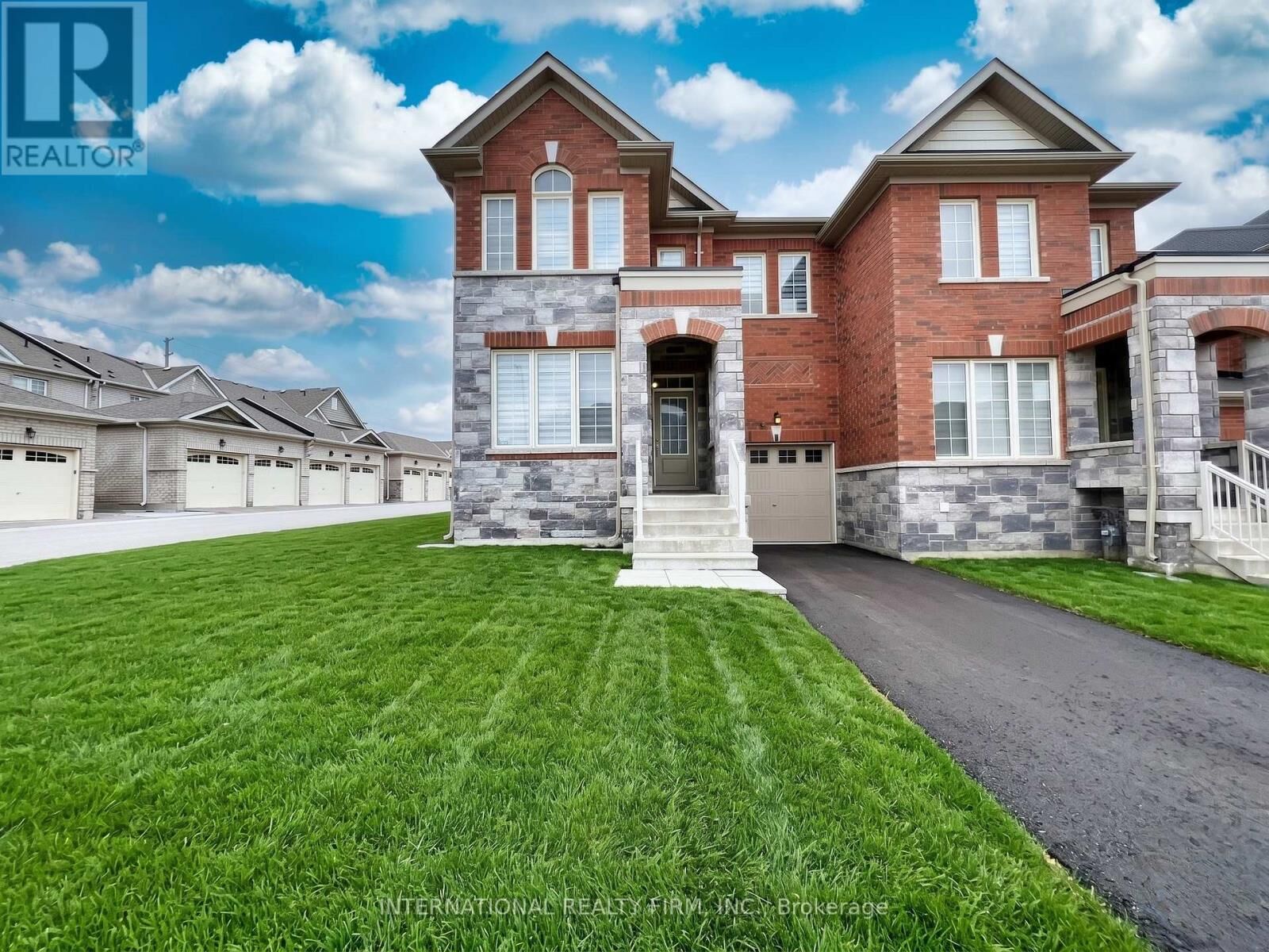 Property Photo:  1 Frederick Pearson Street  ON L0G 1R0 