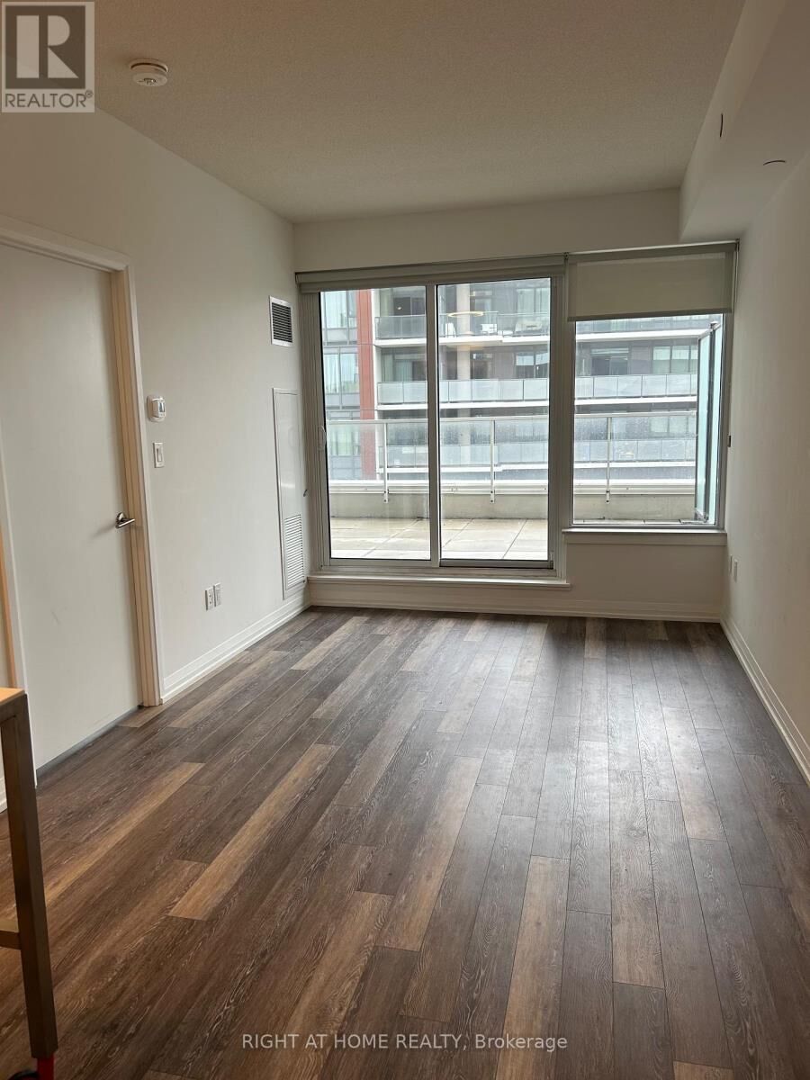 Property Photo:  75 Canterbury Place 308  ON M2N 0L2 