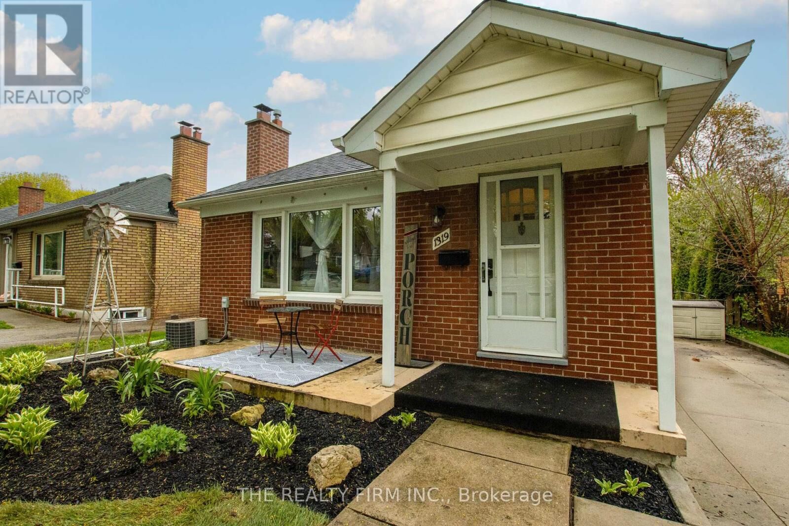 Property Photo:  1319 Wilton Avenue  ON N5W 2H5 