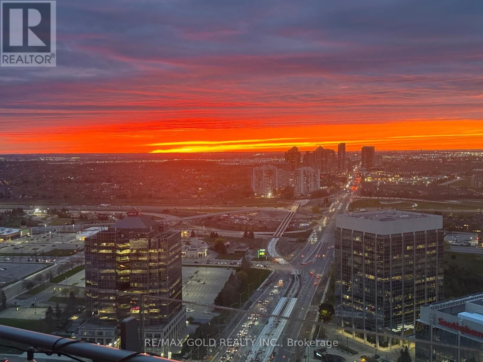 Property Photo:  50 Absolute Avenue 3810  ON L4Z 0A8 