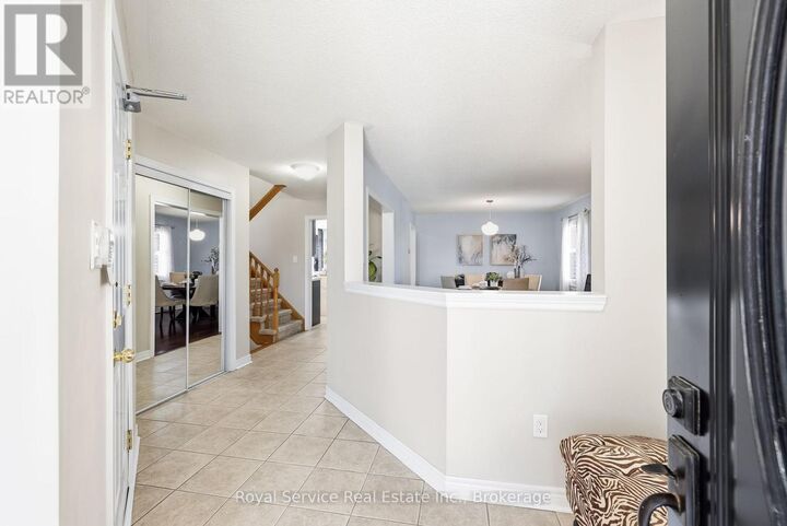 Property Photo:  101 Rich Crescent  ON L1P 1V6 