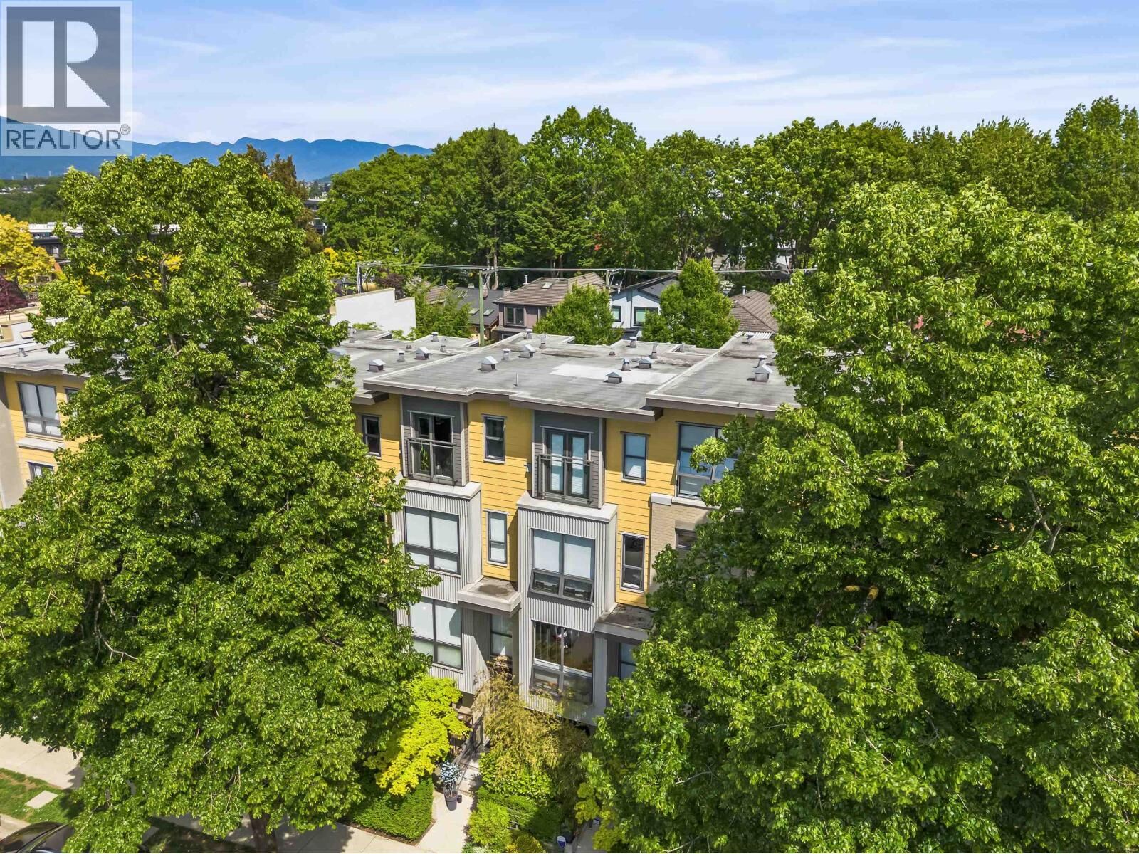Property Photo:  3750 Commercial Street  BC V5N 4G2 