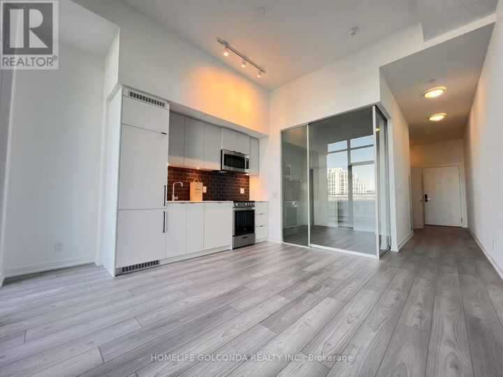 Property Photo:  1182 King Street 403  ON M6K 1E6 