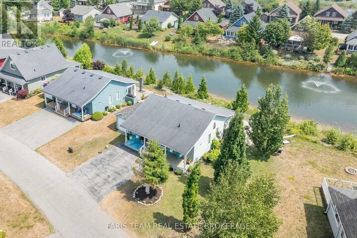 Property Photo:  3 Awenda Avenue  ON L9Z 1X7 