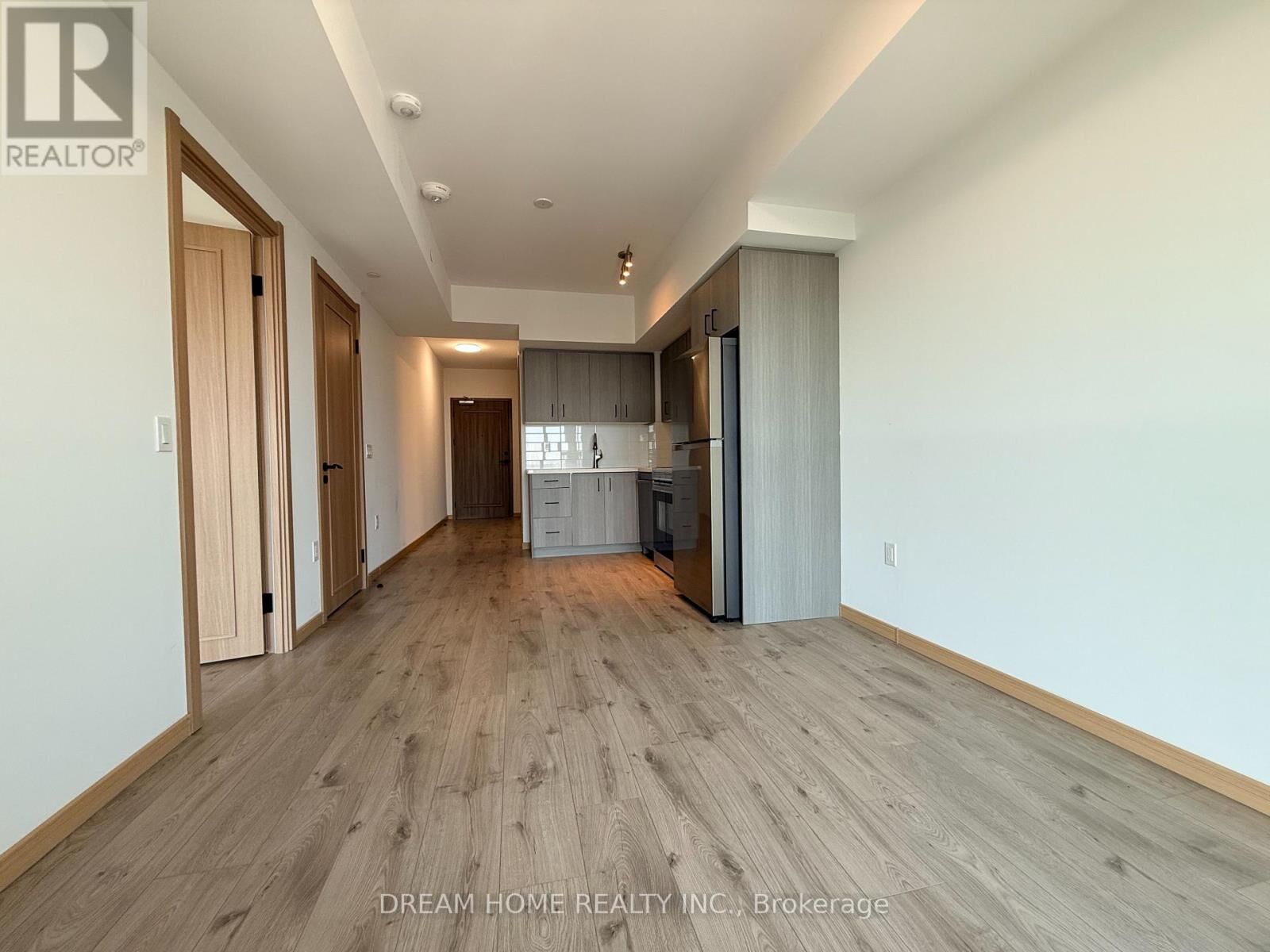 Property Photo: 3429 Sheppard Avenue East B1003 ON M1T 3K5