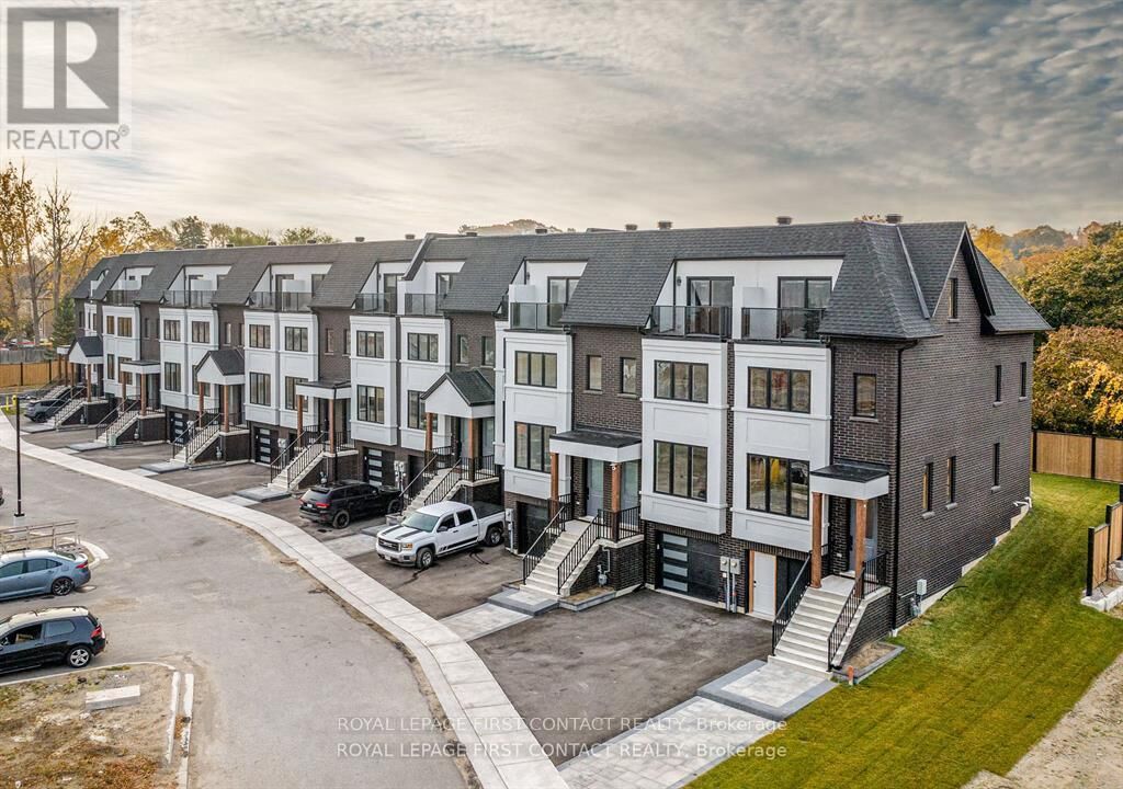 Property Photo: 4 Alderwood Lane ON L4N 3J2