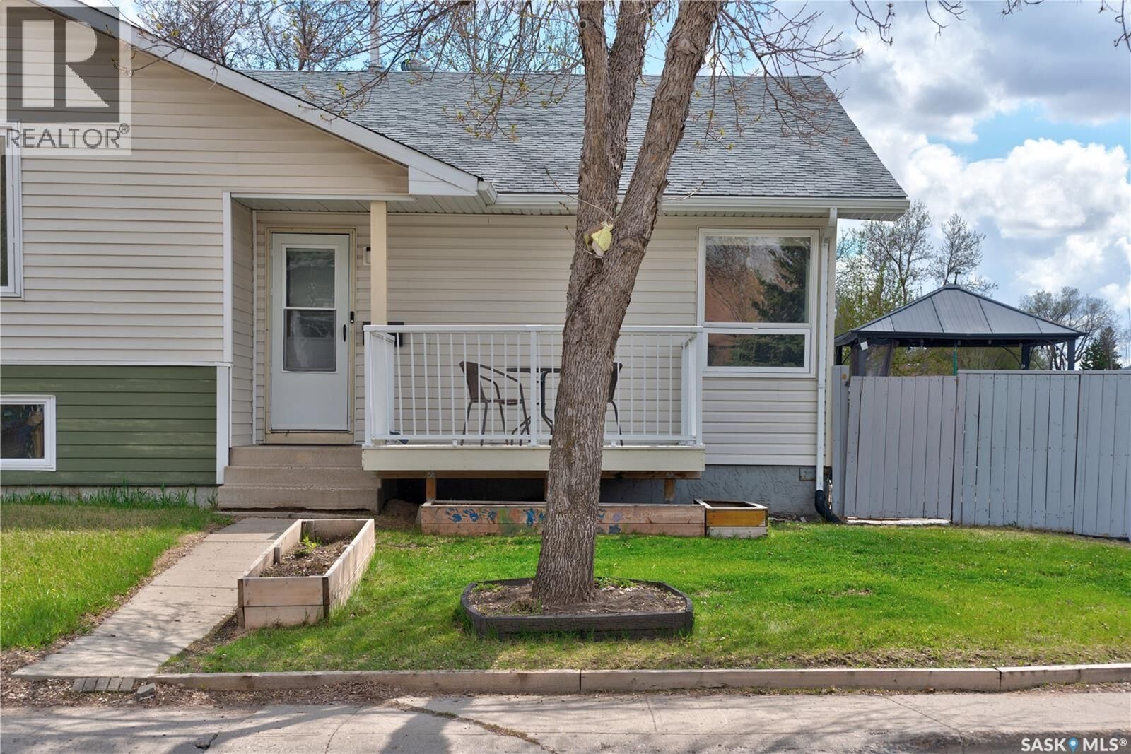 Property Photo:  3 Hunt Crescent  SK S4N 5K7 