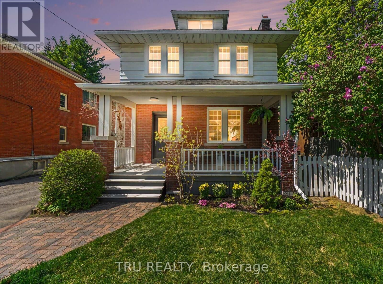 Property Photo:  5 Grove Avenue  ON K1S 3A5 