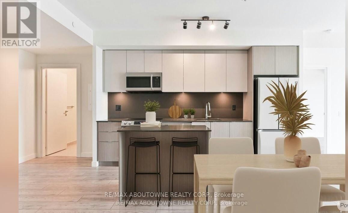Property Photo:  125 Bronte Road A0309  ON L6L 3C1 