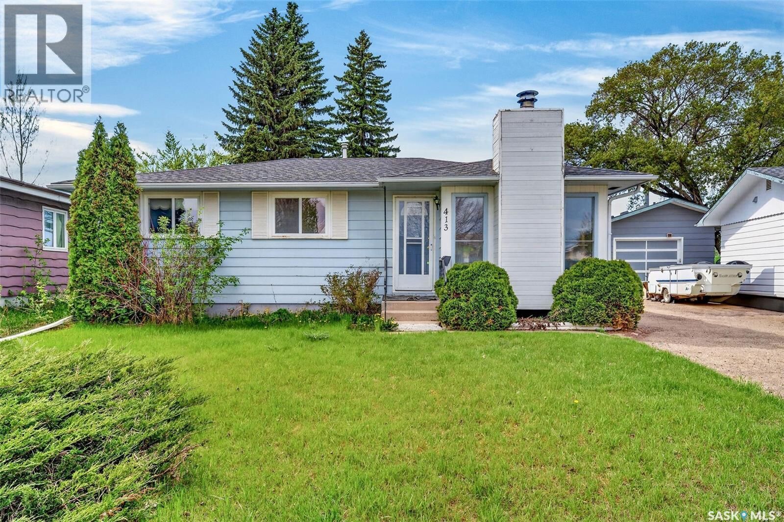 Property Photo:  413 Vancouver Avenue N  SK S7L 4J8 