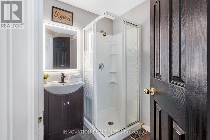 Property Photo: 330 Fairbrooke Court ON K7S 0E6