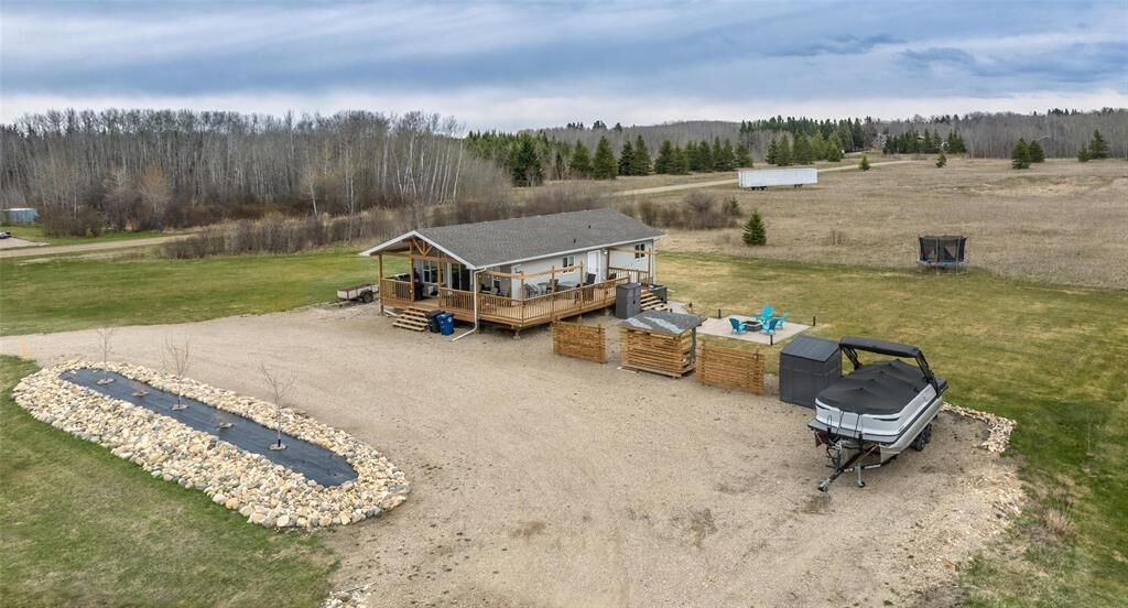 Property Photo: 69 Cache Creek Road MB R0J 1N0