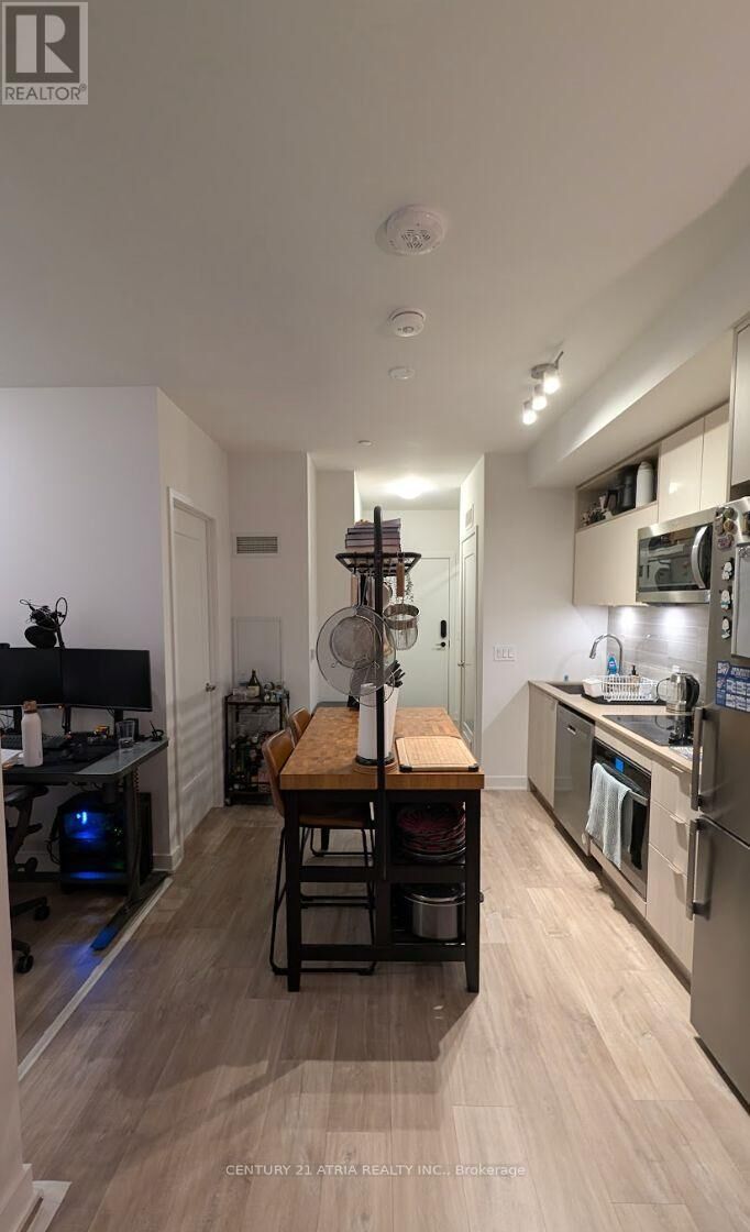 Property Photo: 70 Princess Street 1929 ON M5A 0X6