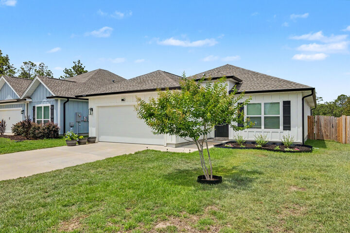 Property Photo: 163 Blooming Cove FL 32539