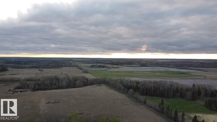 Property Photo:  - 170.5 Twp Road  AB T0A 0M0 