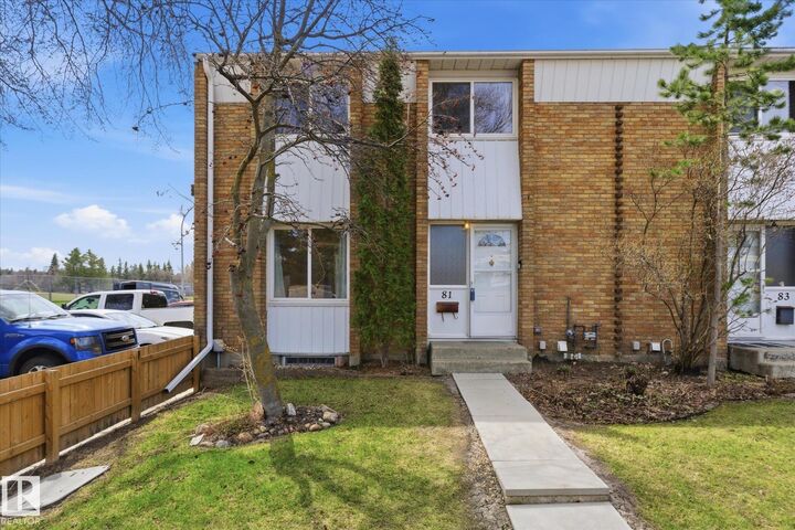 Property Photo:  81 Ridgewood Terrace  AB T8N 0E9 