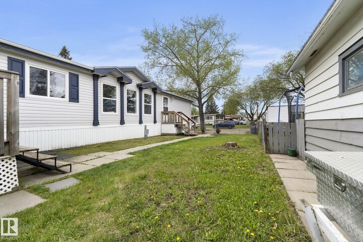 Property Photo: 49 Rim Road NW AB T6P 1C4