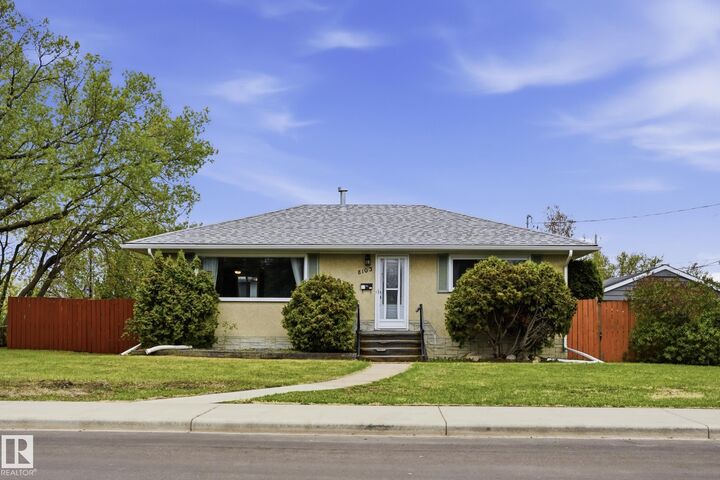 Property Photo:  8103 75 Avenue NW  AB T6C 0G5 