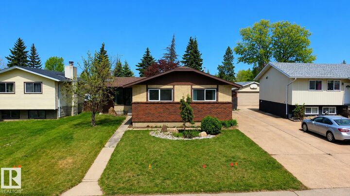 Property Photo:  1731 51 Street NW  AB T6L 1K1 