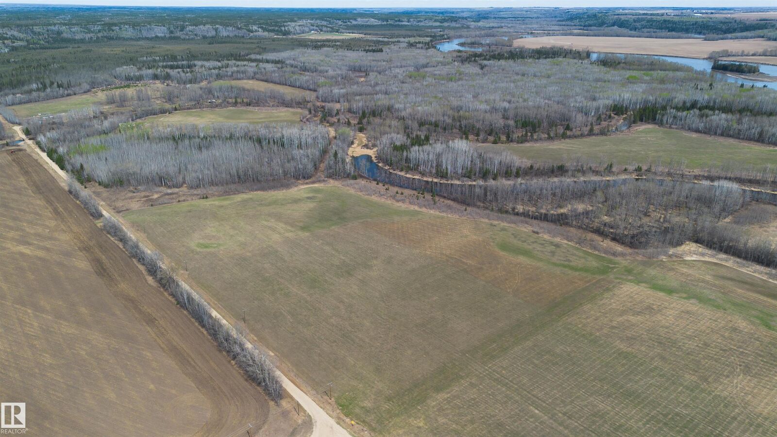 Property Photo:  620075 Rge Rd 51  AB T0G 1A0 